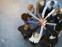 TEAM BUILDING: CONHEÇA AS VANTAGENS DESTA PRÁTICA ORGANIZACIONAL
