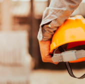 DIA MUNDIAL DA SEGURANÇA E SAÚDE NO TRABALHO: CONSTRUIR HOJE O FUTURO SEGURO DE AMANHÃ