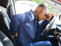 RISCOS ERGONÓMICOS ASSOCIADOS À CONDUÇÃO PROFISSIONAL